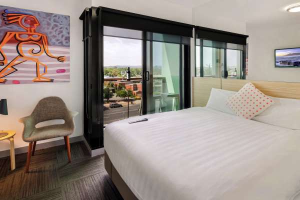 mercure scheller roooo.jpg